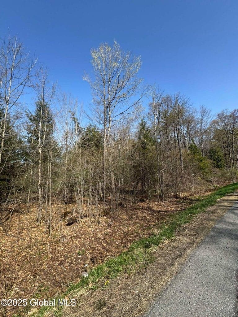 522 N Creek Road — photo 1