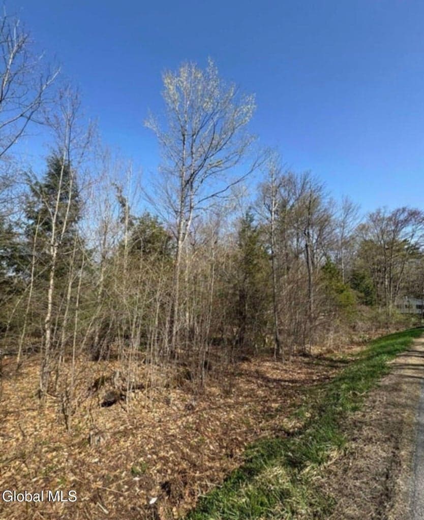 522 N Creek Road — photo 1